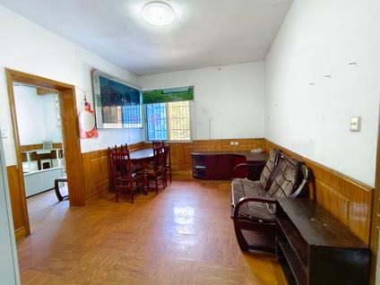 北京华电新村2室1厅60平低楼层/共6层