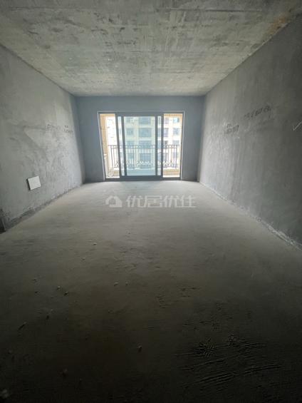 遵义桑堤亚纳4室2厅132平高楼层/共21层