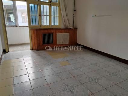 北京农行家属院3室1厅86平高楼层/共6层