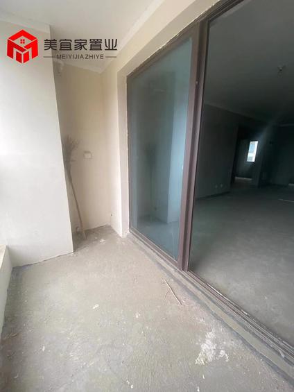 北京旭坤昱龙首府3室2厅121平低楼层/共18层