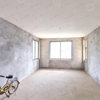 北京恒盛上花园3室2厅138.76平低楼层/共18层