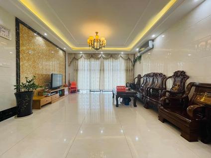 北京外海翡翠华府4室2厅143.61平高楼层/共17层