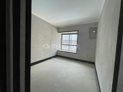 桂林信昌棠棣之华4室2厅120平中楼层/共20层