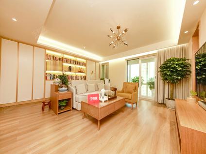 北京万科温馨家园4室3厅204.25平高楼层/共15层