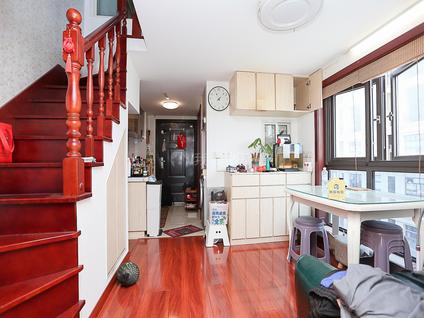 上海旭辉U天地2室1厅48平中楼层/共12层