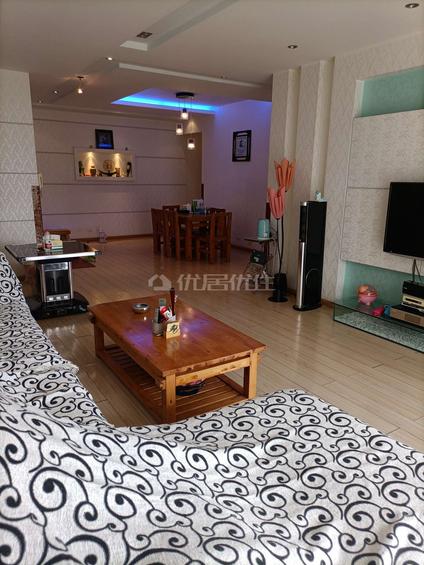 北京大成帝景3室2厅155平中楼层/共30层