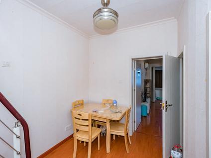 北京硝皮尖小区3室1厅41.3平高楼层/共6层