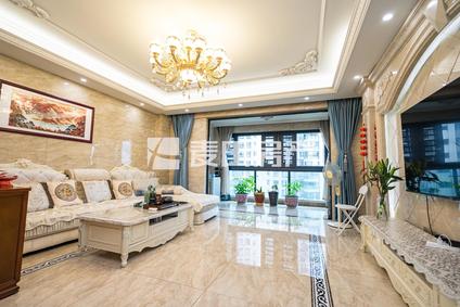 厦门国贸蓝海3室2厅157平中楼层/共26层