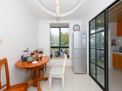 上海汇丽苑3室2厅132.65平低楼层/共12层