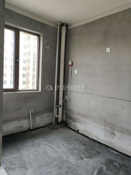 连云港福港好莱坞3室2厅138平中楼层/共18层