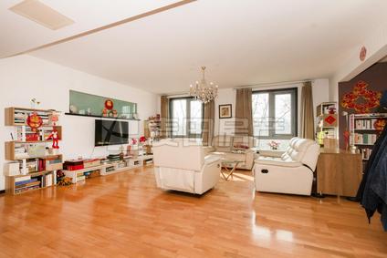 北京西山庭院3室2厅173平中楼层/共4层