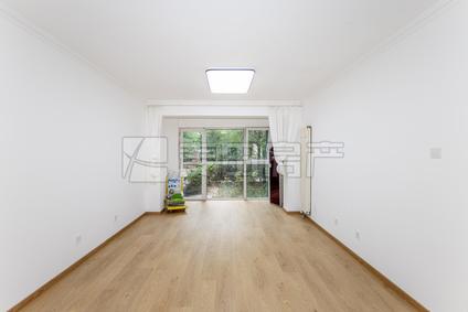 北京中海城(风情苑北区)2室2厅104.15平低楼层/共18层