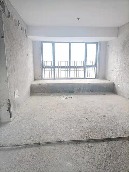 北京海岸豪苑3室2厅89平高楼层/共18层