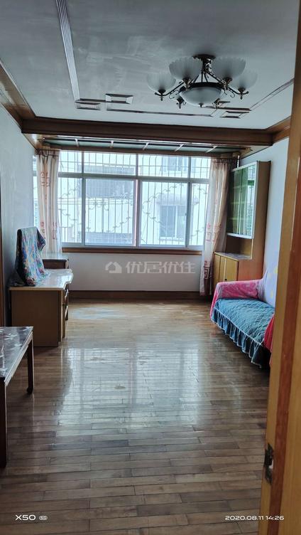 遵义航天社区2室1厅58平低楼层/共8层