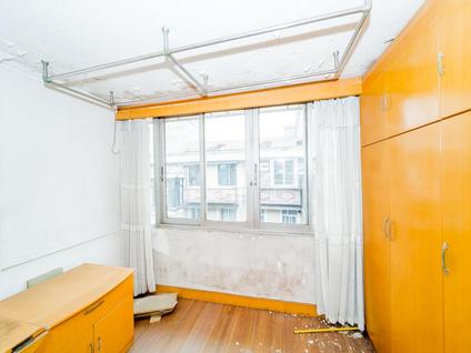 杭州西湖大道1室1厅42.78平高楼层/共6层