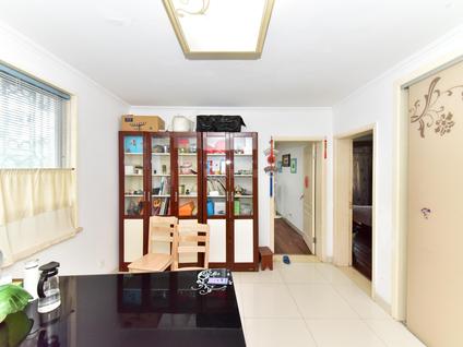 北京吉庆小区2室2厅84.5平低楼层/共4层