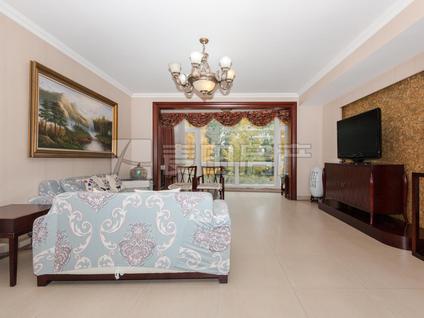 北京康斯丹郡3室2厅174.2平低楼层/共9层