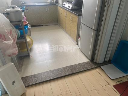 北京湖塘悦色3室2厅140平低楼层/共18层