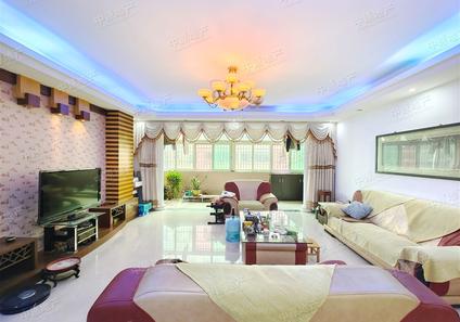 广州晓翠苑(花都)3室2厅135.67平中楼层/共8层