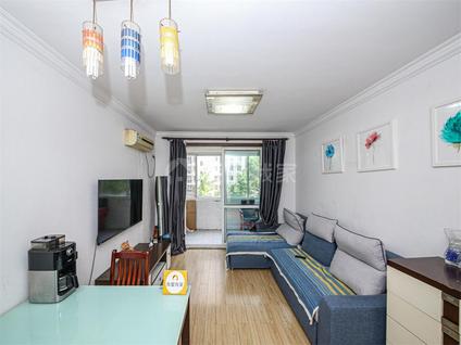 上海秀康新城(康桥宝邸)1室1厅60.53平低楼层/共14层