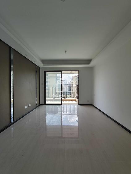 北京龙光玖珑臺3室2厅89平中楼层/共33层