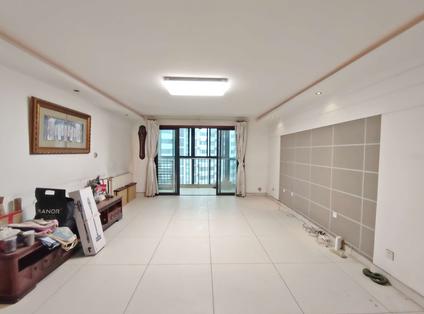 济南阳光100国际新城(F区)4室2厅177.3平中楼层/共11层