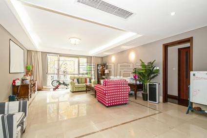 北京招商嘉铭珑原4室2厅217平低楼层/共8层