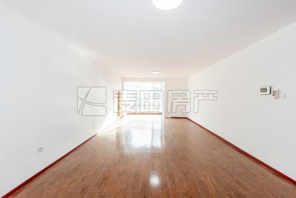 北京四合上院4室2厅224.23平中楼层/共11层