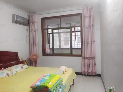 北京荷花小区3室2厅132平低楼层/共6层