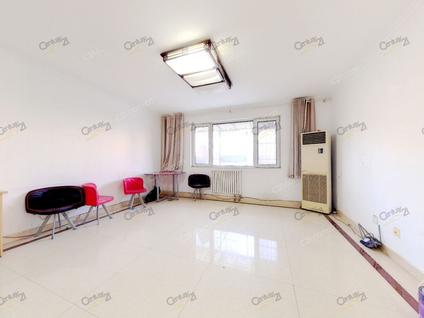 北京明湖小区4室1厅137.87平低楼层/共11层