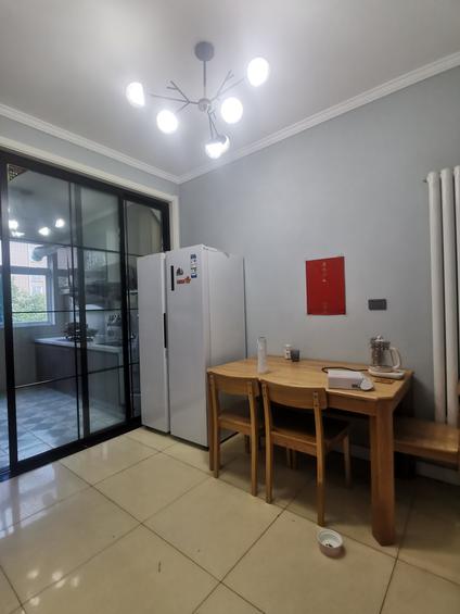 洛阳水泵厂家属院3室2厅118.7平高楼层/共6层