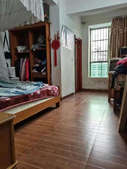 北京站前居3室2厅87平中楼层/共7层