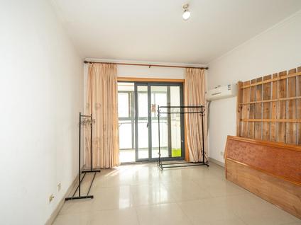 北京华通花园(六区)2室1厅70.5平低楼层/共18层