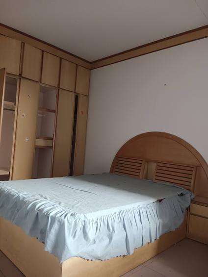 北京工商银行家属院(荣昌)3室2厅127平高楼层/共7层