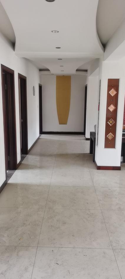 扬州世纪花园东区5室2厅157.62平高楼层/共6层