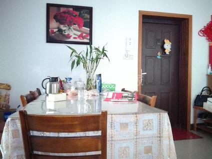 南京龙海新加坡花园城3室2厅133.6平高楼层/共6层