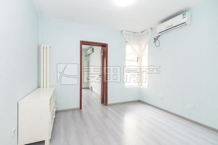 北京国瑞城(中区)1室1厅51.71平中楼层/共16层