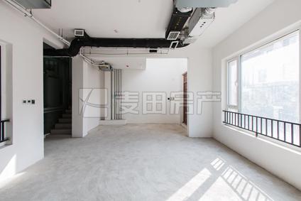 北京新世界丽樽4室3厅442.69平低楼层/共1层