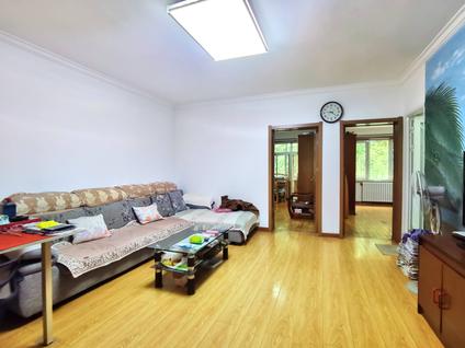 北京荣辉里小区2室1厅86.3平低楼层/共6层