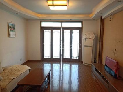 南京盘龙山庄3室2厅131平低楼层/共6层