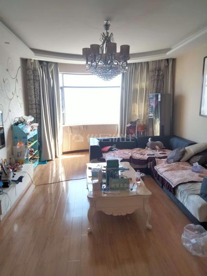 北京香山铭苑3室2厅135平高楼层/共19层