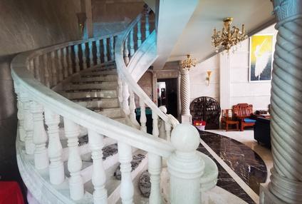 北京燊荣豪庭7室6厅540平低楼层/共3层