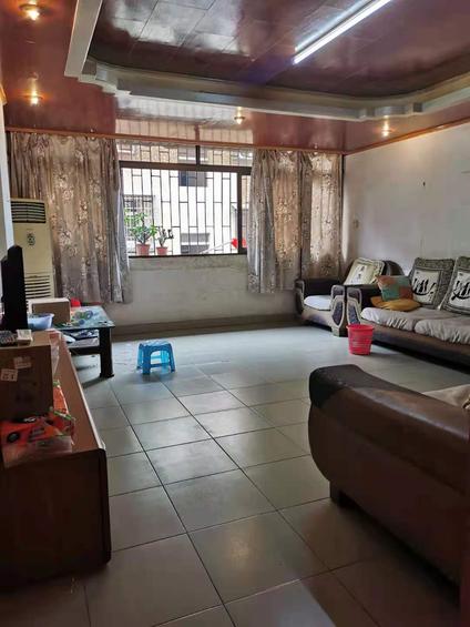 北京幸福路(开平)4室2厅140平中楼层/共9层