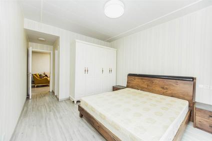 北京沁园新村3室2厅132.5平低楼层/共33层