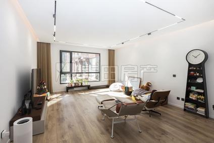 北京蓝堡国际公寓(北区)3室1厅204平低楼层/共11层