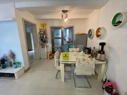 南京荣盛兰亭苑3室2厅121平低楼层/共11层