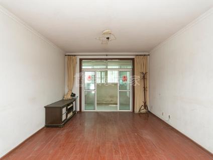 南京盘龙山庄3室2厅109平低楼层/共6层