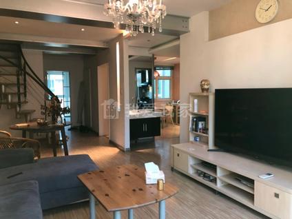 南京锦虹美苑4室3厅153平高楼层/共6层