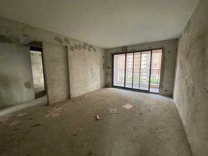 江门开平中颐海伦堡3室2厅153平中楼层/共16层