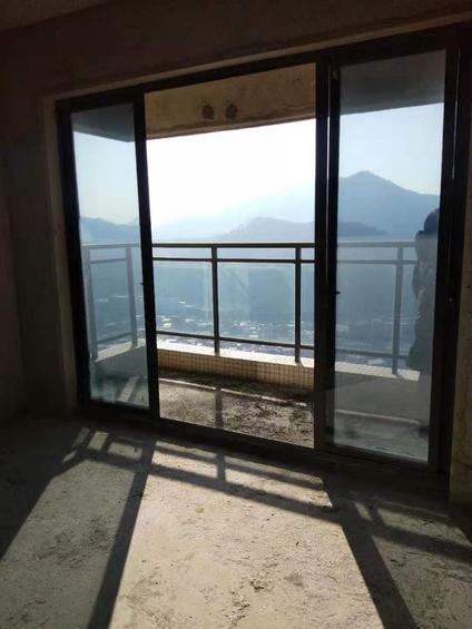 肇庆金沙咀国际广场3室2厅105平高楼层/共30层